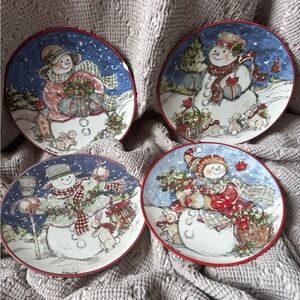 Charming Snowman Dinnerware Set of 4 plates